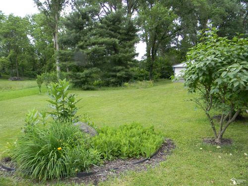 6864 Hazeldell Dr, Temperance, MI, 48182-1223 | Card Image