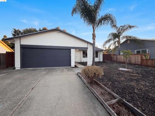 112 Aster Ct, Hercules, CA, 94547 | Card Image
