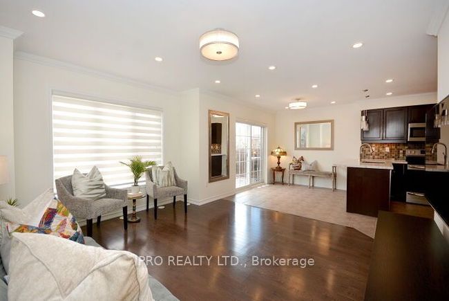 867 Fowles Crt, House attached with 4 bedrooms, 3 bathrooms and 2 parking in Milton ON | Image 13