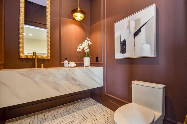 Powder bathroom. | Image 11