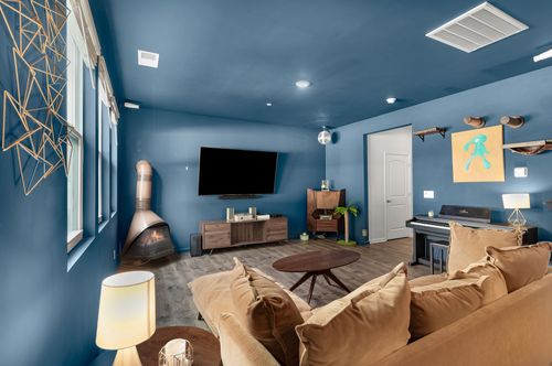 9202 War Eagles Way, Ashland City, TN, 37015-1472 | Card Image