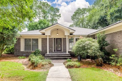 24 Twelve Oaks Dr, Savannah, GA, 31410-2216 | Card Image