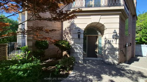 149 Dunvegan Rd, Toronto, ON, M5P2N8 | Card Image