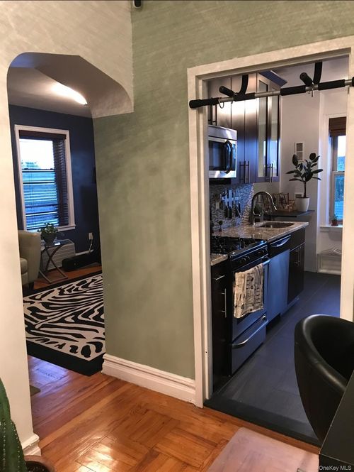 apt-5g-48 42nd St, Sunnyside, NY, 11104-3148 | Card Image