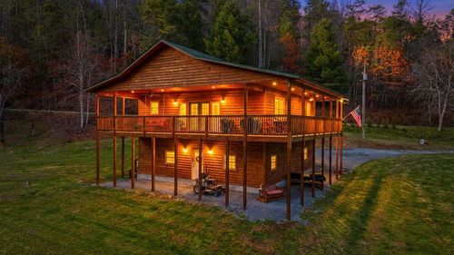 3234 Windingstairs Rd, Topton, NC, 28781-7551 | Card Image