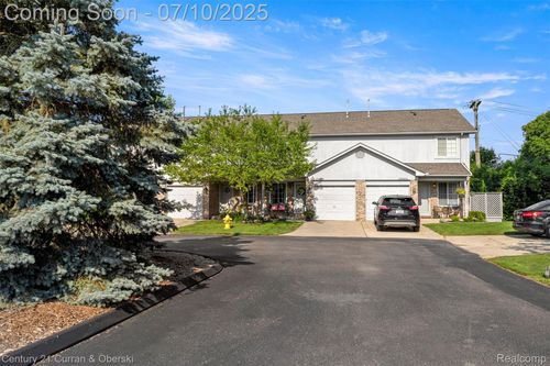 23486 Boller Ct, Brownstown Twp, MI, 48183-2185 | Card Image