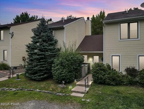 102 Crest Dr, Hawley, PA, 18428-7006 | Card Image