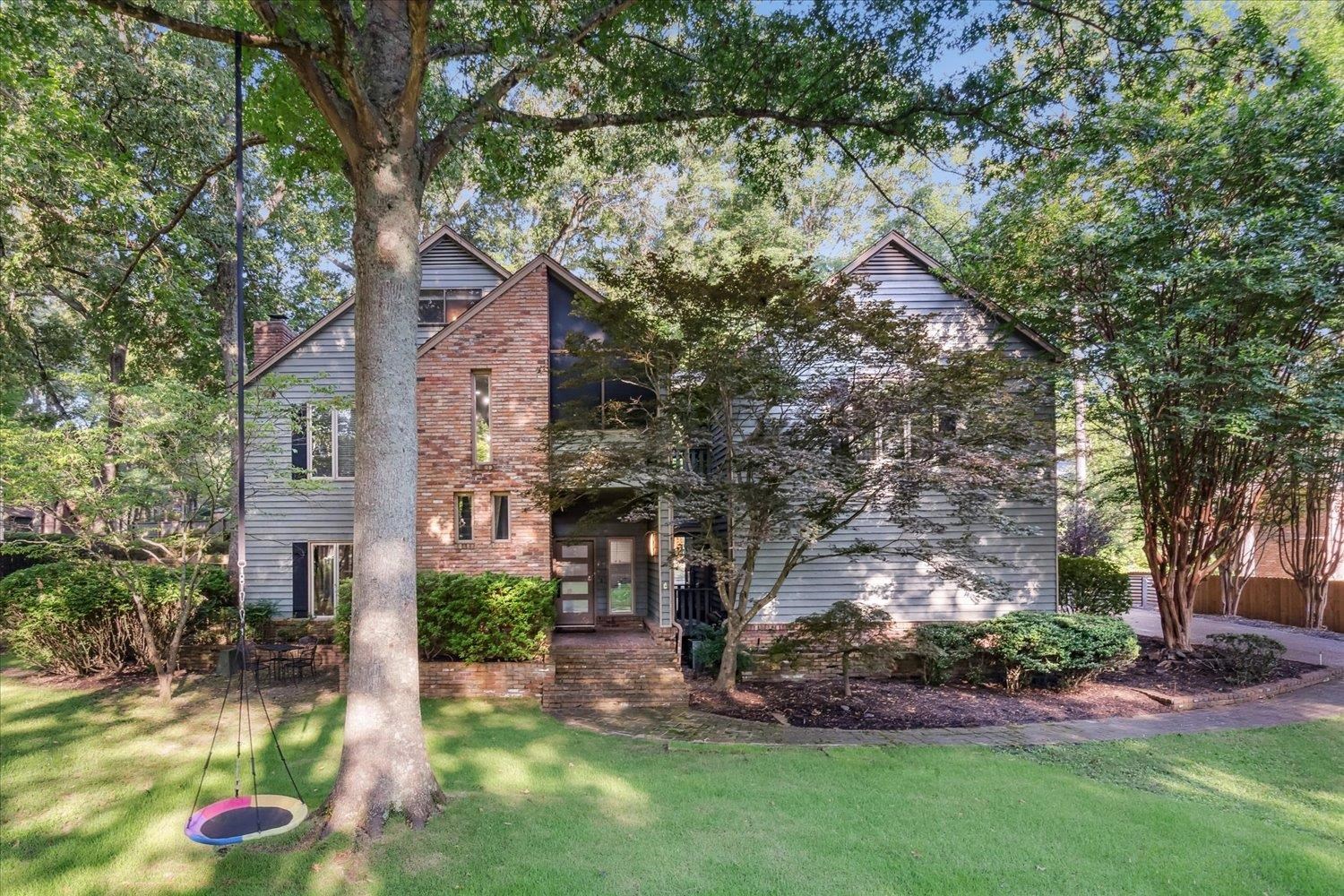 Hunters Forest Dr, Germantown, TN 38138