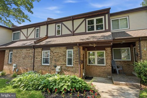 45 Hollybrooke Dr, LANGHORNE, PA, 19047-5753 | Card Image