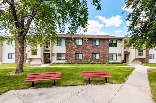1216 S G Ave, Nevada, IA, 50201-2721 | Card Image
