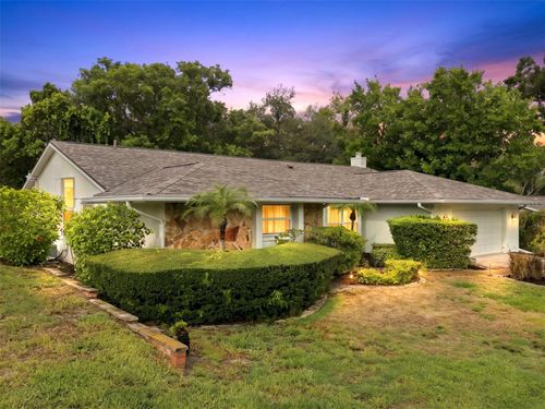 1071 Persimmon Dr, Palm Harbor, FL, 34683-5524 | Card Image