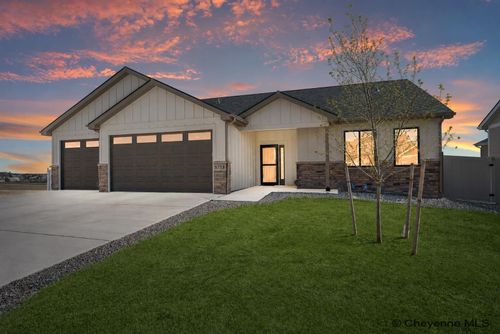 5713 Opal Dr, Cheyenne, WY, 82009-5837 | Card Image