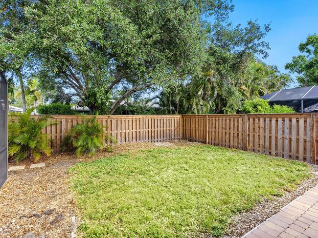 7460 Dickens Dr, House other with 3 bedrooms, 2 bathrooms and null parking in SARASOTA FL | Image 37