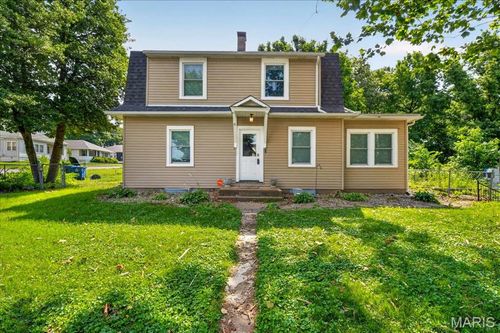 9122 Delphine Ave, Saint Louis, MO, 63114-4735 | Card Image