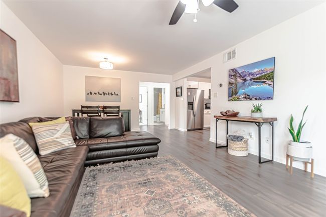 APT-204 - 3604 Clawson Rd, Condo with 2 bedrooms, 2 bathrooms and 2 parking in Austin TX | Image 7