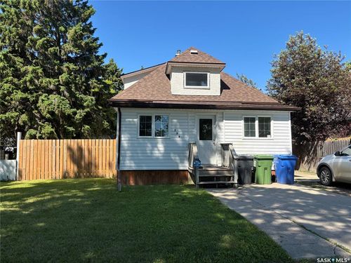 206 Second Ave N, Yorkton, SK, S3N1G7 | Card Image