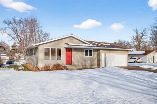 708 15th St W, Hastings, MN, 55033-2628 | Card Image