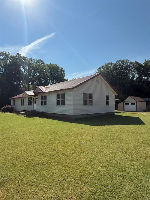 331 W Carl Hubbell Blvd, Meeker, OK, 74855-9210 | Card Image