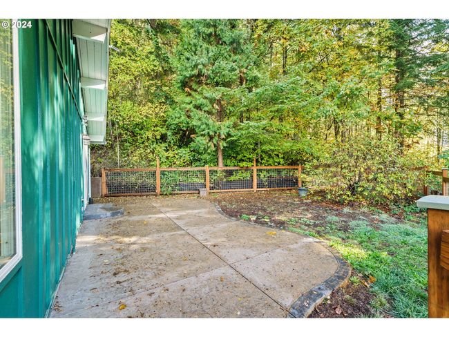 39145 Eagles Rest Rd, House other with 4 bedrooms, 3 bathrooms and 2 parking in Dexter OR | Image 31