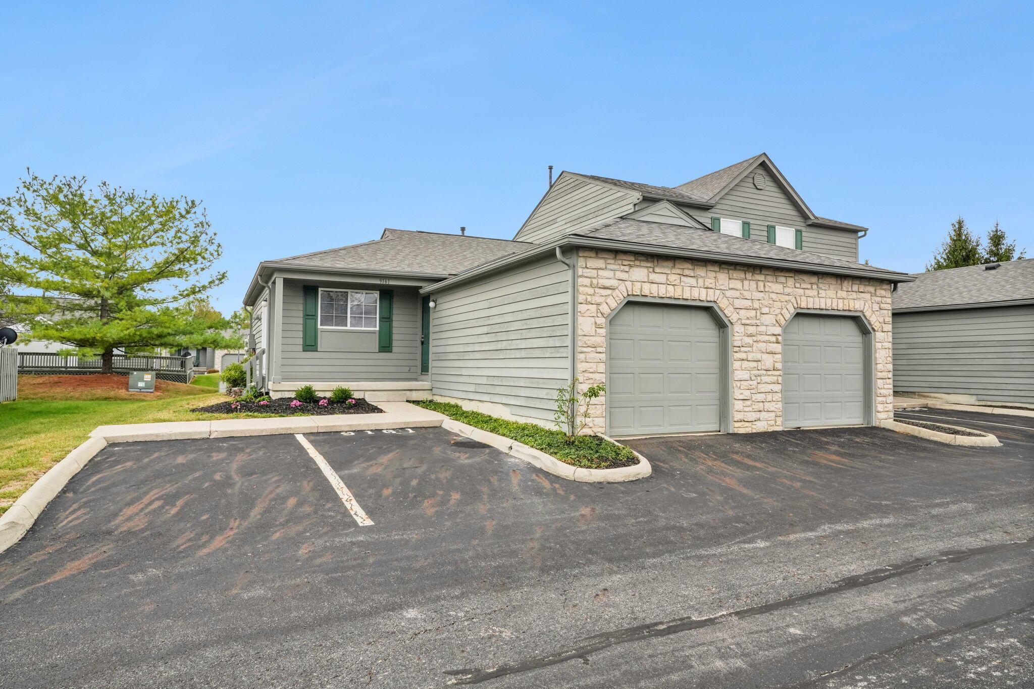 Parkpoint Ln, Lewis Center, OH 43035