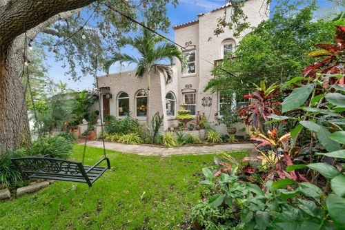 325 49th St N, ST PETERSBURG, FL, 33710-8223 | Card Image