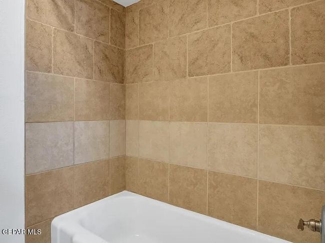 tub | Image 24