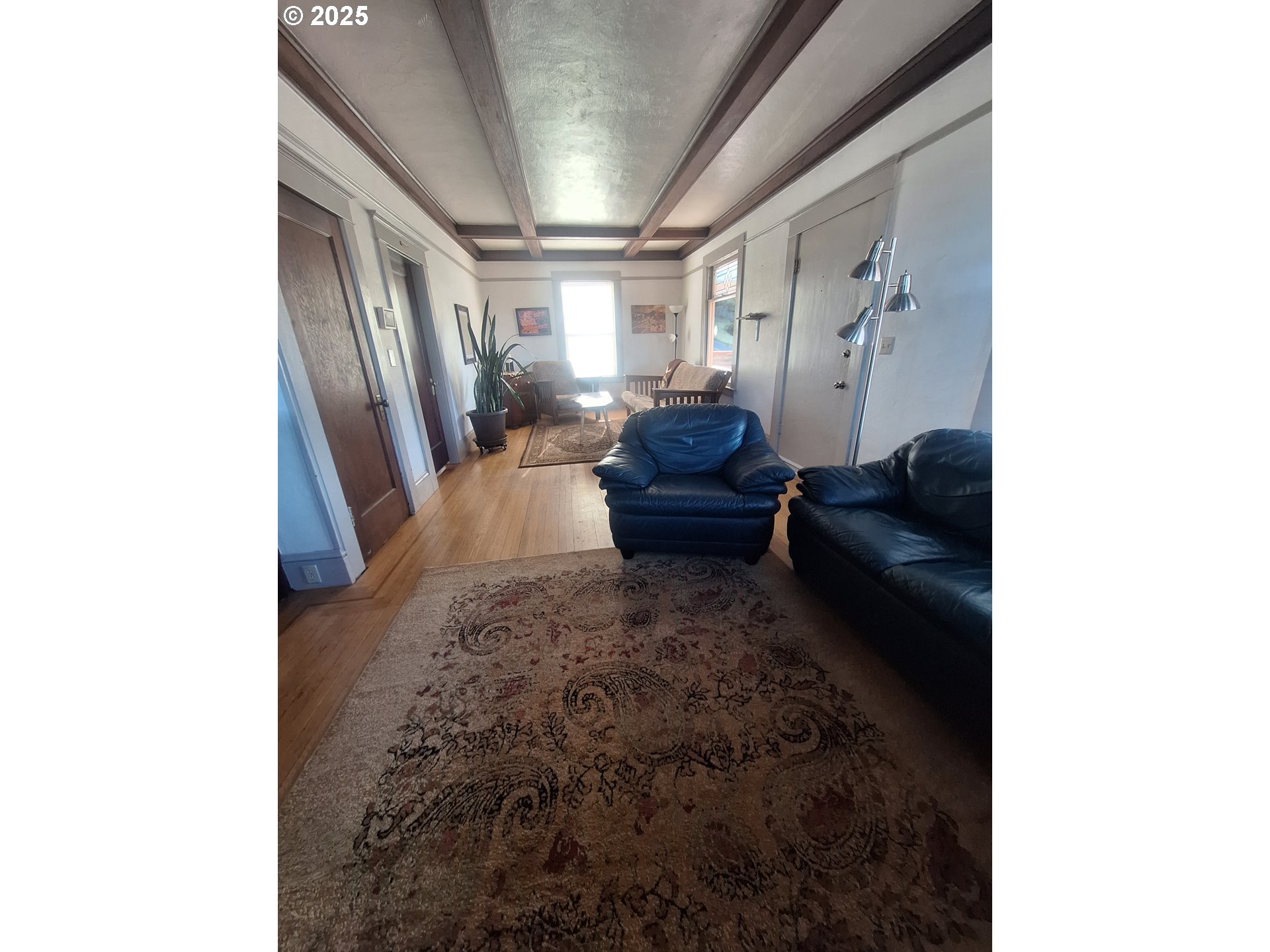 Residential in Reedsport 4