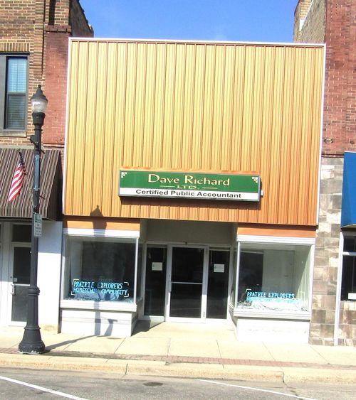 113 N 1st St, Montevideo, MN, 56265-1401 | Card Image