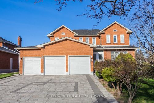 2 Doulton Crt, Markham, ON, L3R8N8 | Card Image
