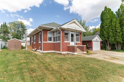 403 I Avenue, House other with 2 bedrooms, 1 bathrooms and null parking in Grundy Center IA | Image 3