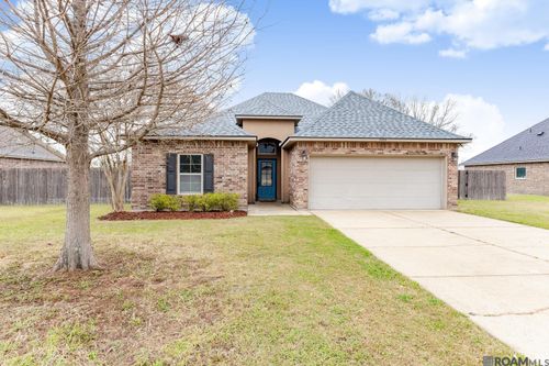 2434 Orleans Quarters Dr, Brusly, LA, 70719-2189 | Card Image