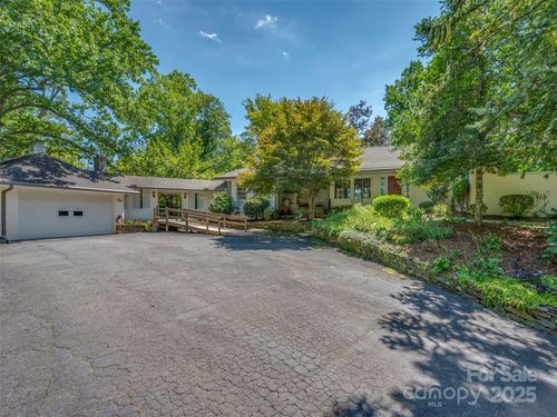 456 Baker Rd, Tryon, NC, 28782-4526 | Card Image