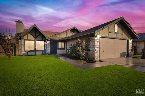 5712 Monitor St, Bakersfield, CA, 93307-5583 | Card Image