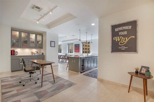 apt-303-1505 Elm St, Dallas, TX, 75201-3517 | Card Image