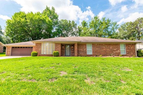 604 Hampshire St, Longview, TX, 75605-3720 | Card Image