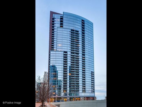 606-450 E Waterside Dr, Chicago, IL, 60601-4707 | Card Image