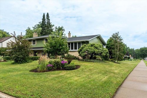 269 Bernard St W, West Saint Paul, MN, 55118-1235 | Card Image