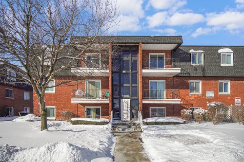 apt-t107-17006 Novak Dr, Hazel Crest, IL, 60429-1147 | Card Image