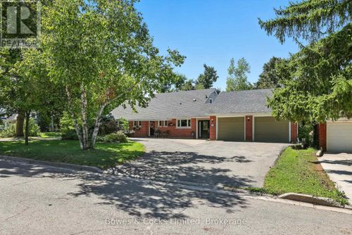 433 Manorhill Ave, Peterborough, ON, K9J6H7 | Card Image
