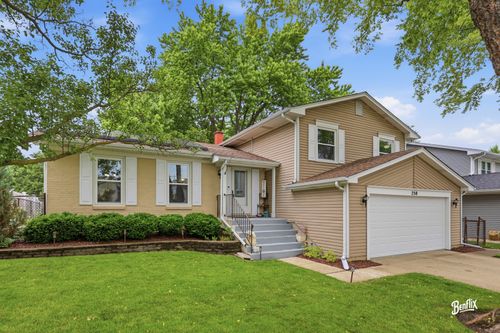 750 Dunhill Dr, Buffalo Grove, IL, 60089-1515 | Card Image