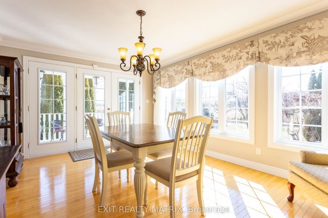 257 N Russell Rd, House other with 4 bedrooms, 3 bathrooms and 8 parking in Russell ON | Image 12
