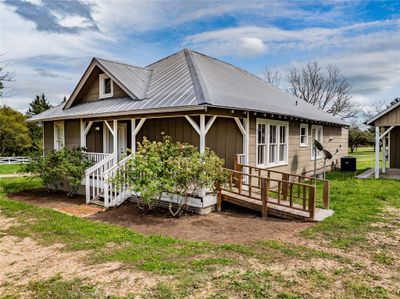 1515 Highway 237, House other with 2 bedrooms, 1 bathrooms and null parking in Burton TX | Image 3