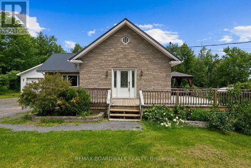1823 Du Lac Rd, Saint-Pascal-Baylon, ON, K0A3N0 | Card Image