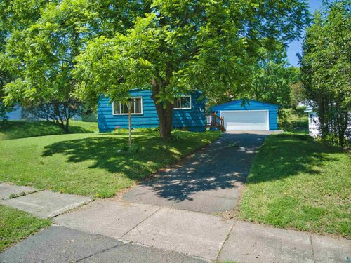 18 Banks Blvd, Silver Bay, MN, 55614-1339 | Card Image