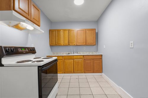 1-310 Garden Street, Hartford, CT, 06112 | Card Image