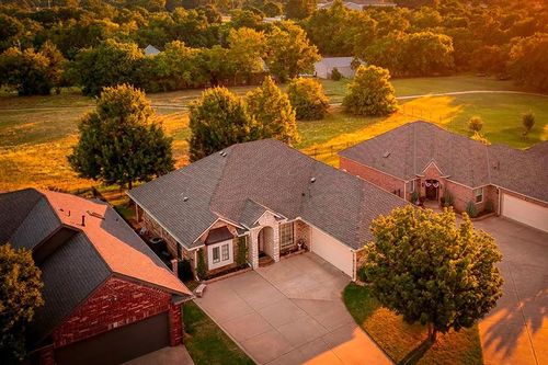 16024 Traditions Blvd, Edmond, OK, 73013-1129 | Card Image