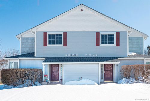 3 Magnolia Ln, Warwick, NY, 10990-3847 | Card Image