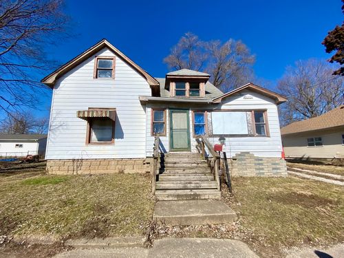 211 Whittier St, Georgetown, IL, 61846-1653 | Card Image