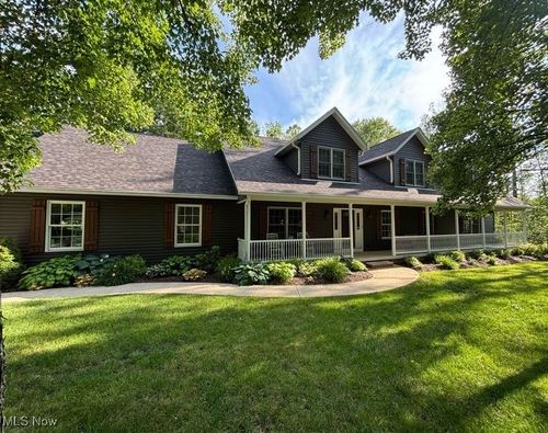 58 Highland Mist Cir, Hinckley, OH, 44233-9323 | Card Image