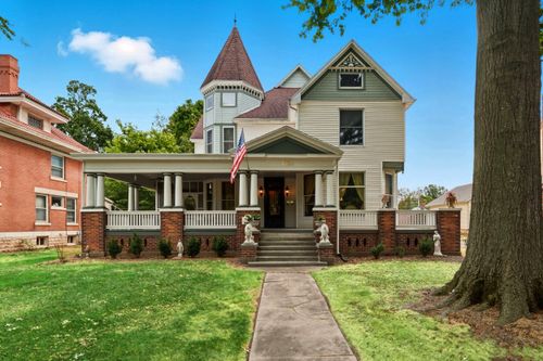 1324 N Washington Ave, Springfield, MO, 65802-1936 | Card Image